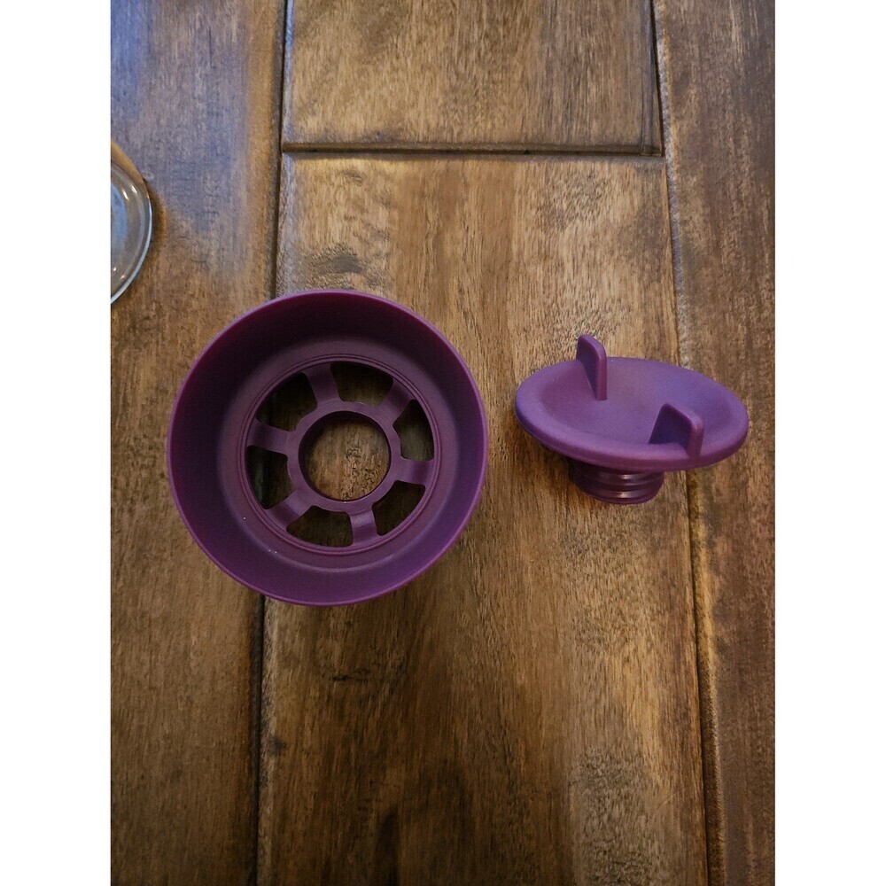 NWOT: glass water bottle - Picture 5 of 6